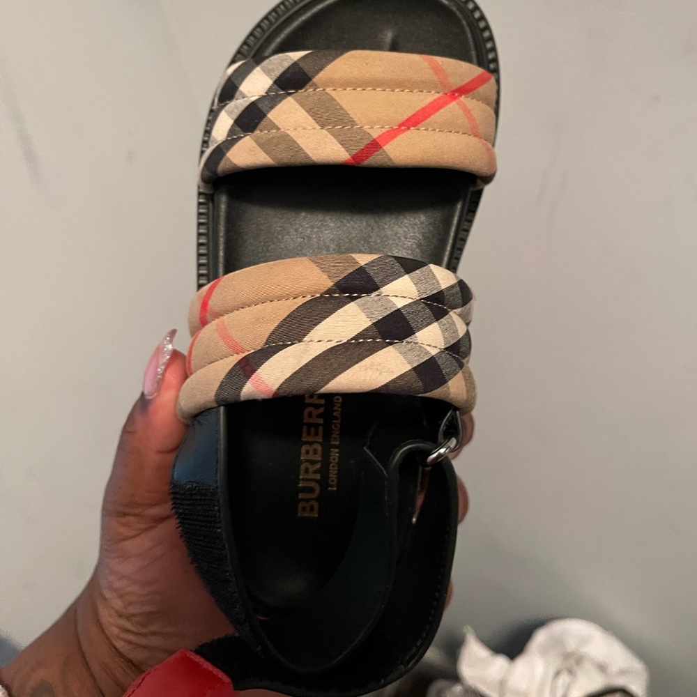 Kids sandal runs kind of small if you ask me, wore twice